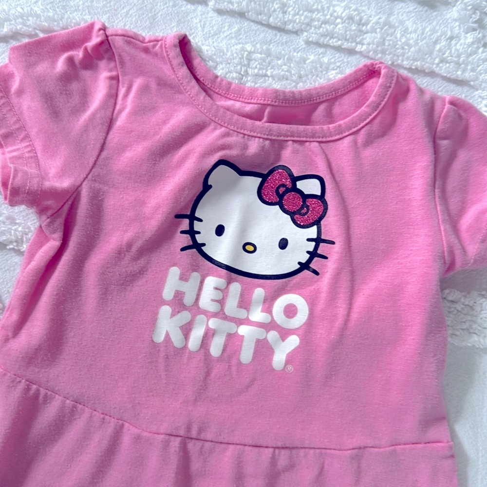 Hello Kitty Dress - Picture 2 of 4